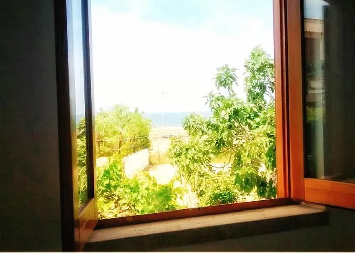 Laura Hébergement de vacances Macari